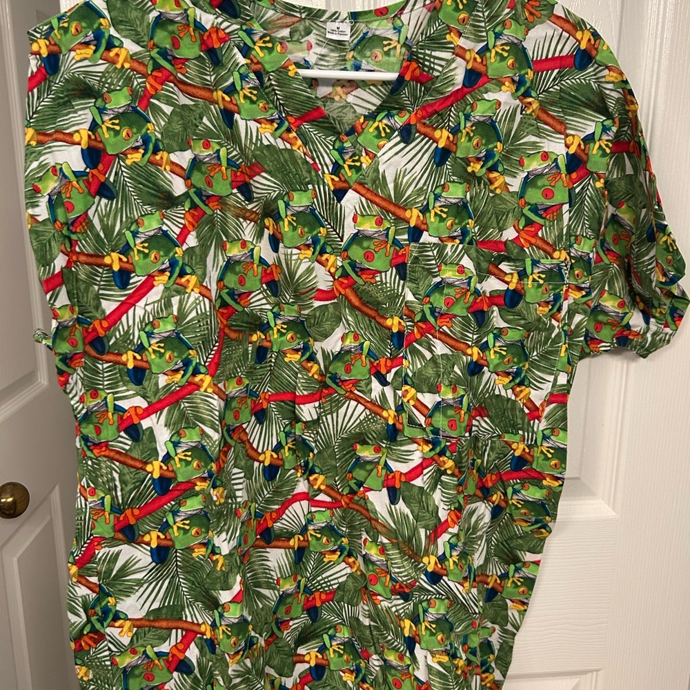 2/$25 on $15 Key West Brand Scrub Top with Tropical Frogs